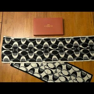 Coach Signature Scarf